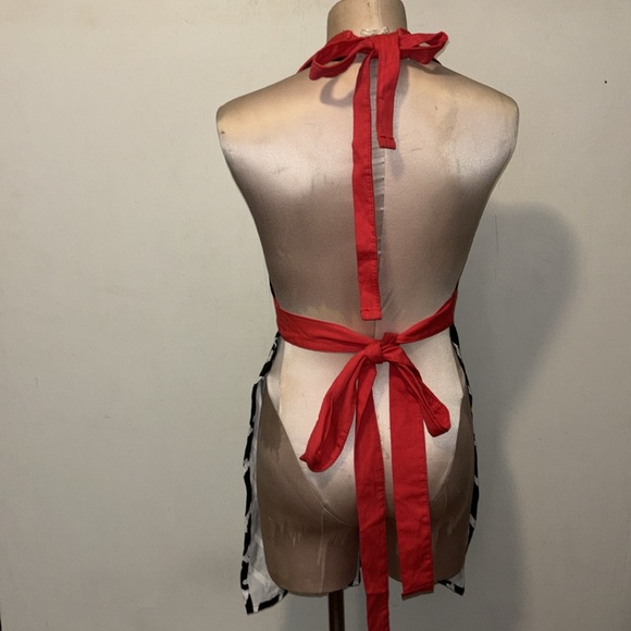 Sourpuss Miss Bones Apron - Picture 4 of 5